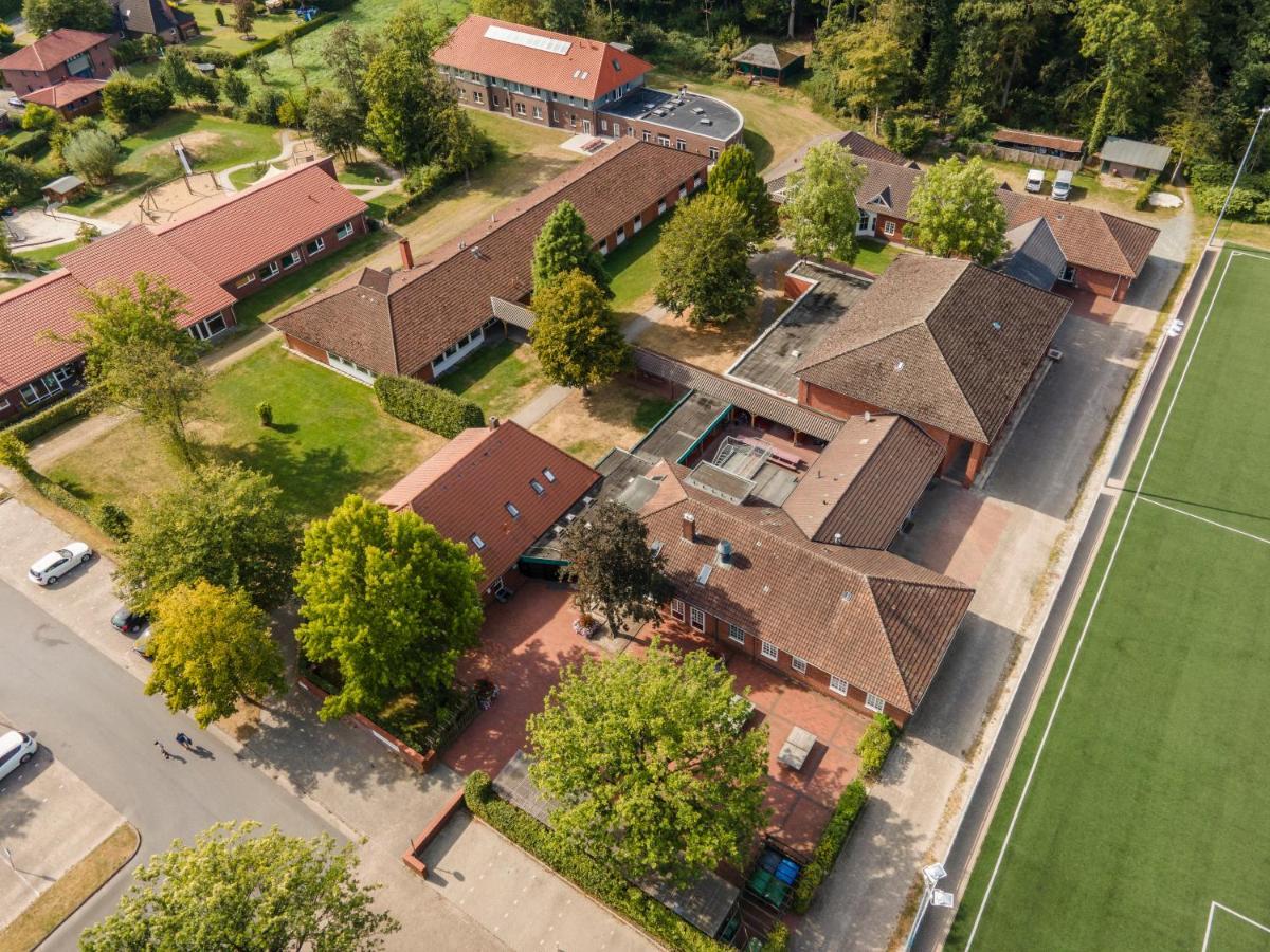 Hoessensportzentrum Westerstede Εξωτερικό φωτογραφία